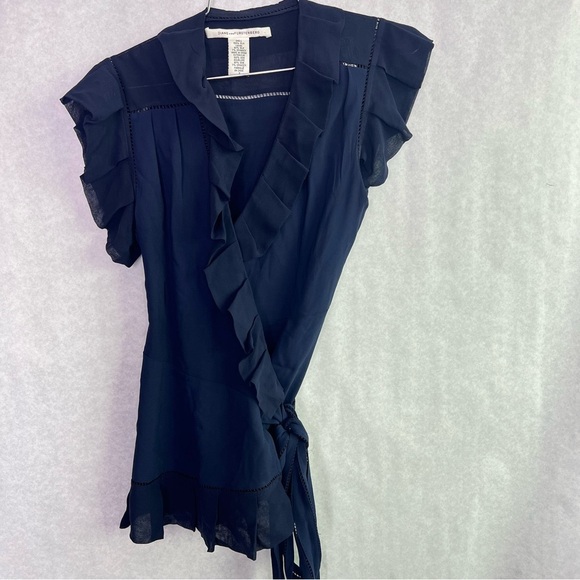 Diane Von Furstenberg Blue Silk Wrap Blouse Size 2 Marcelo Ruffle DVF - Picture 2 of 9